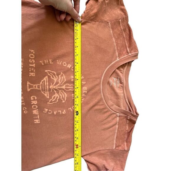 ANTHROPOLOGIE JASON YUN Graphic Peach t-shirt size S - Picture 6 of 8